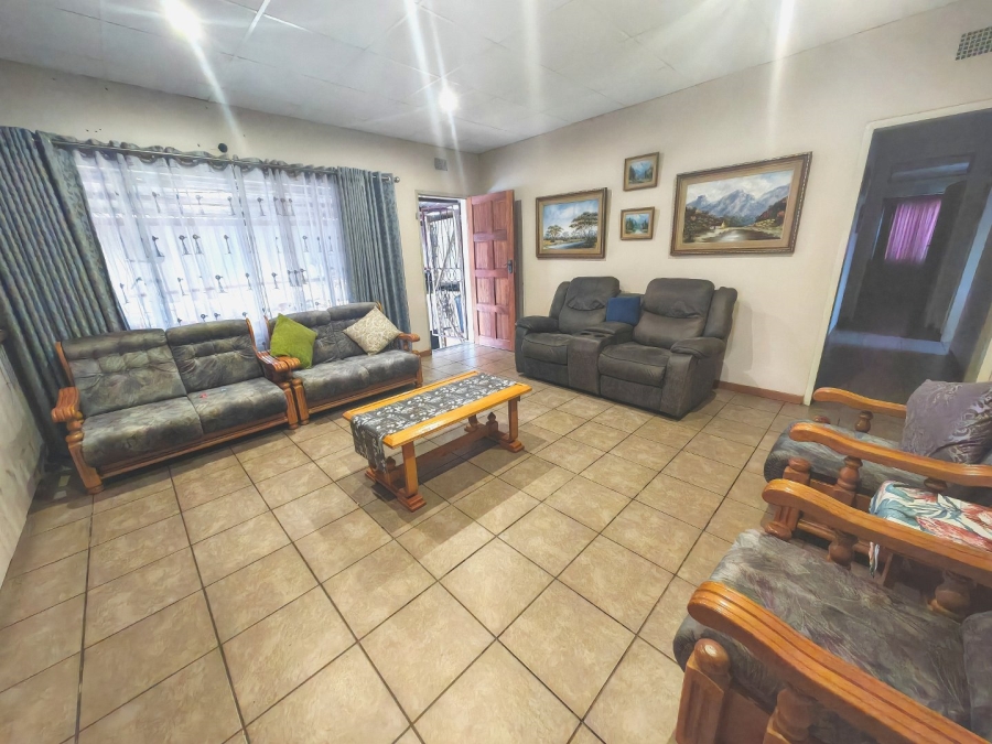 3 Bedroom Property for Sale in Uitsig Free State